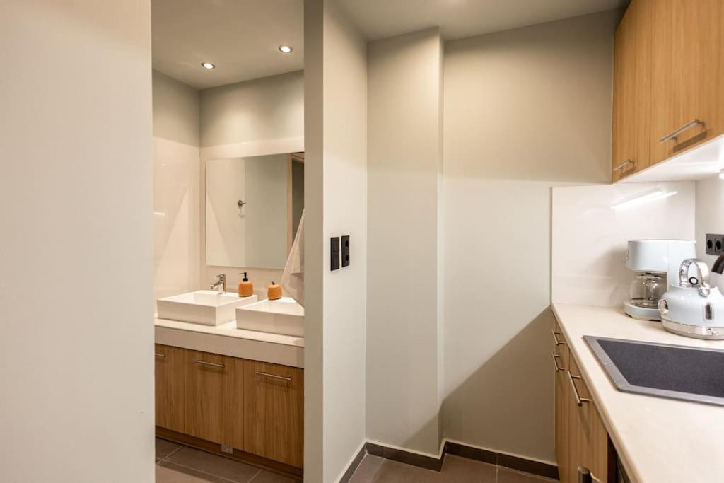 Smaragdi Luxury Jacuzzi Apartment Noho Premium Living Athen Exterior foto