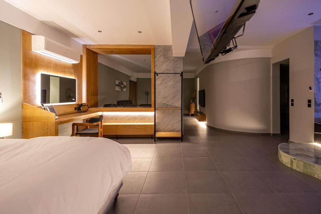 Smaragdi Luxury Jacuzzi Apartment Noho Premium Living Athen Exterior foto