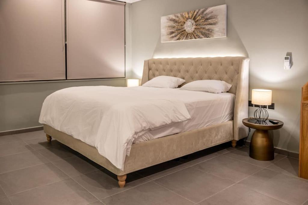 Smaragdi Luxury Jacuzzi Apartment Noho Premium Living Athen Exterior foto